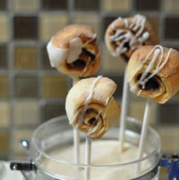 cinnamon roll pops