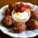 Red Velvet cakes and cream cheese