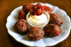 Red Velvet cakes and cream cheese