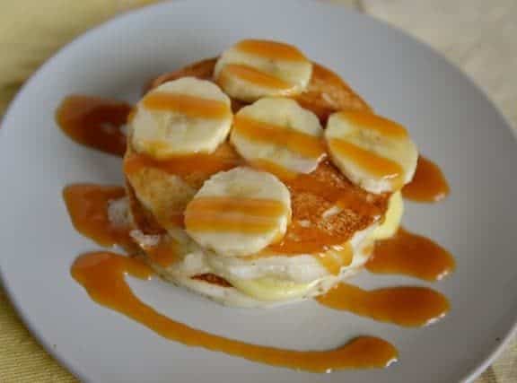 pancakes with banana cream and fresh bananas