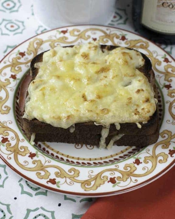 The La Madeleine Croquet Monsieur is an amazing sandwich that you are going to love this copycat recipe.