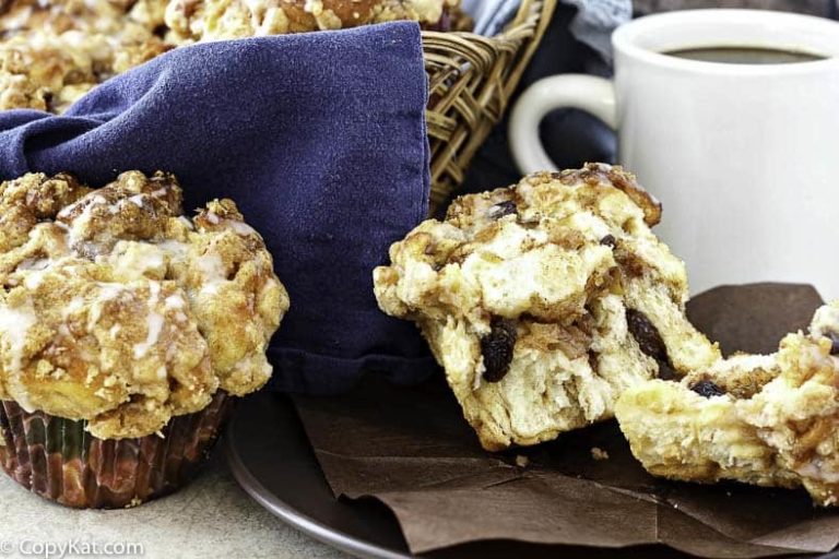 Panera Bread Apple Cinnamon Raisin Muffins