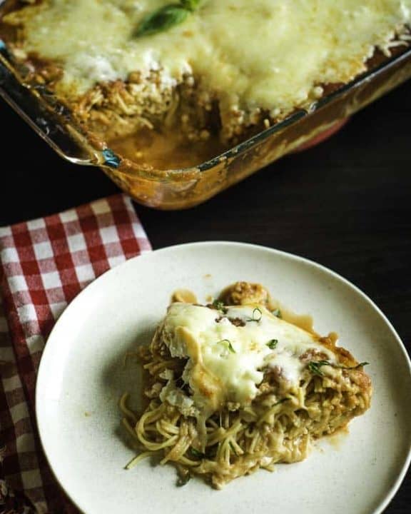 cheesy spaghetti pie casserole