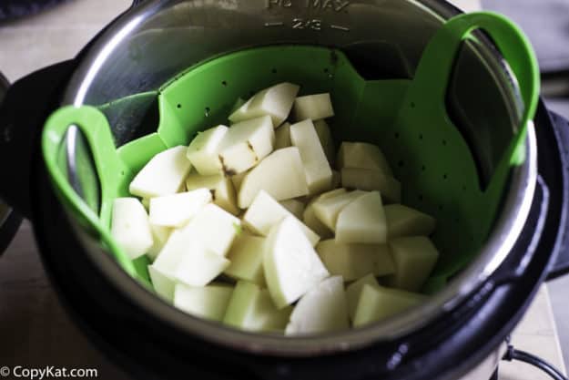 steaming potatoes in an instant pot