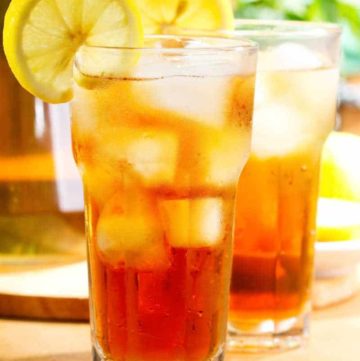 two glasses of sweet iced tea