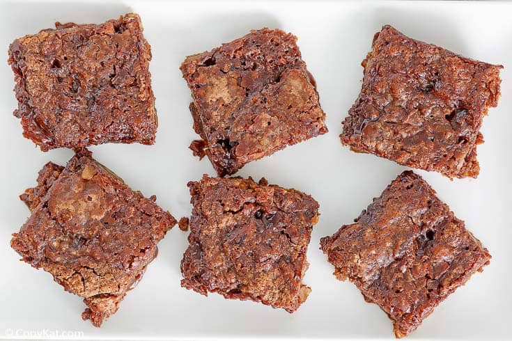 Six slices of chocolate pudding cake