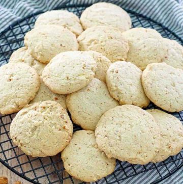homemade Keebler almond shortbread cookies on a round wire rack