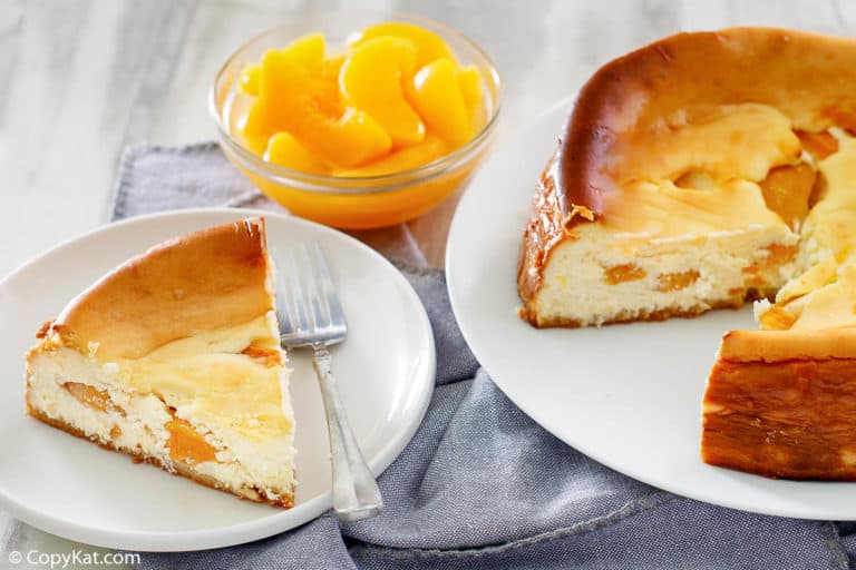 Olive Garden Peaches and Cream Cheesecake