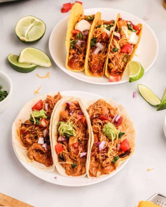 Crockpot chicken tacos and lime slices