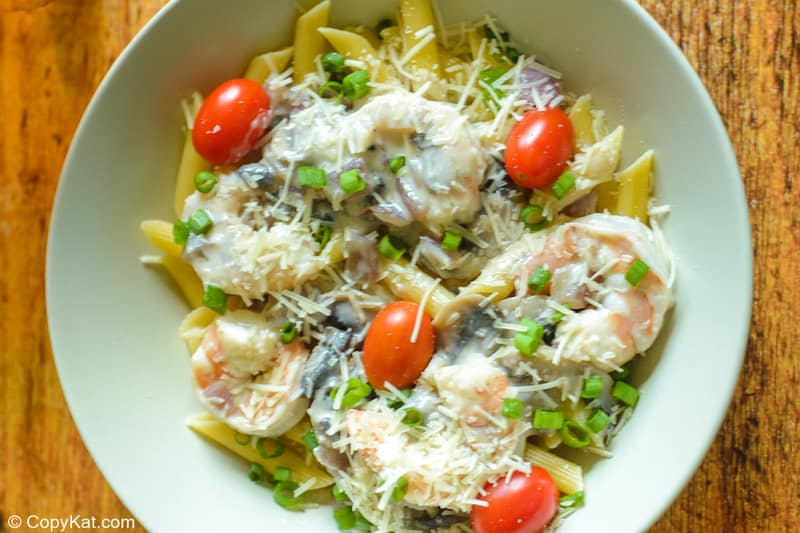 homemade Bennigan's shrimp pasta in a bowl