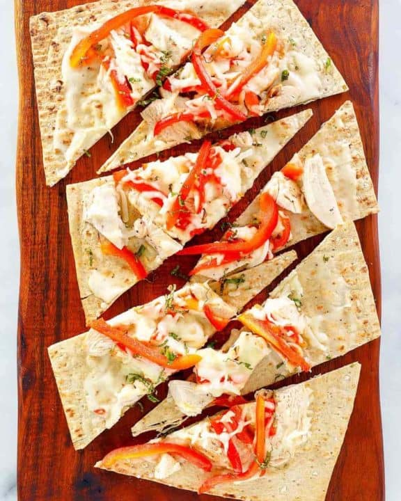 overhead view of homemade Olive Garden grilled chicken flatbread