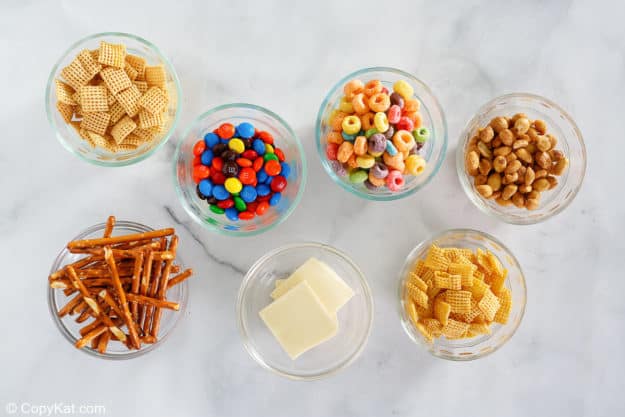 white trash recipe ingredients in bowls