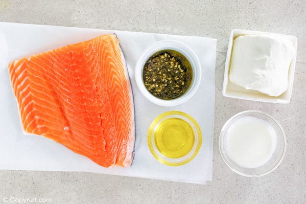 ingredients for pan fried salmon with pesto cream cheese sauce