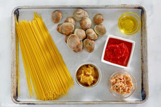 red clam sauce ingredients