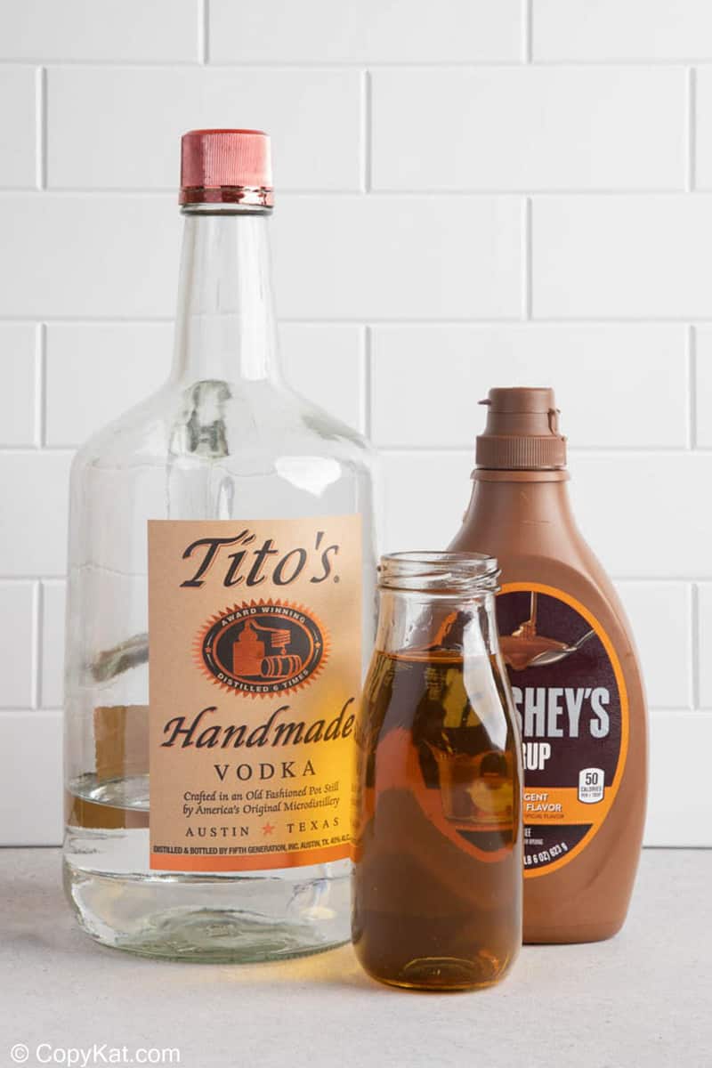 caramel apple martini ingredients