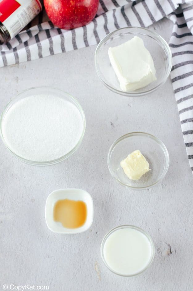 apple spice cake cream cheese frosting ingredients.