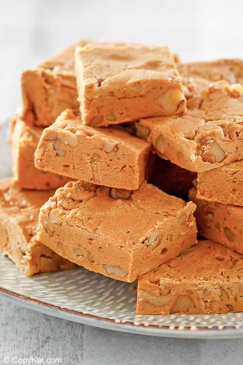 pieces of buttermilk fudge on a plate.