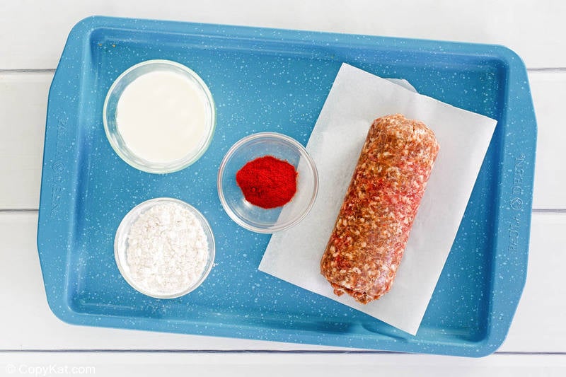 Bob Evans sausage gravy ingredients on a tray.