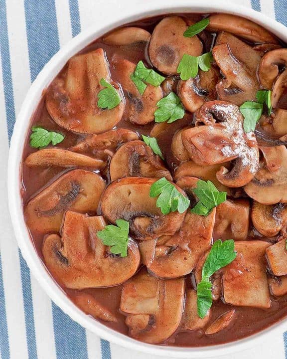 overhead view of copycat Steak and Ale sauteed mushrooms.