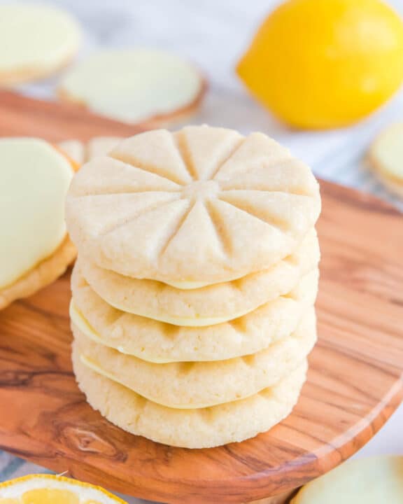 copycat Girl Scout lemonades cookies and a lemon.