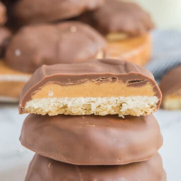 copycat Girl Scout Tagalongs cookies..