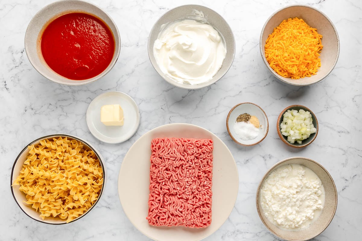 sour cream noodle bake ingredients.