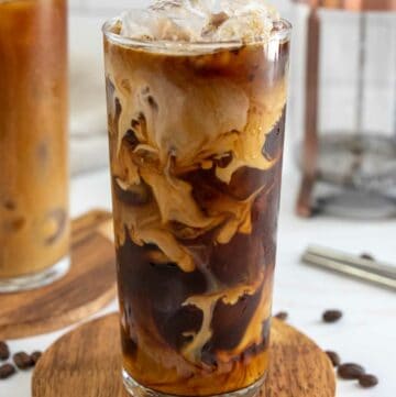 Copycat Starbucks oleato golden foam cold brew coffee drink.