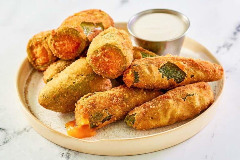 Crispy Cheddar Jalapeño Poppers