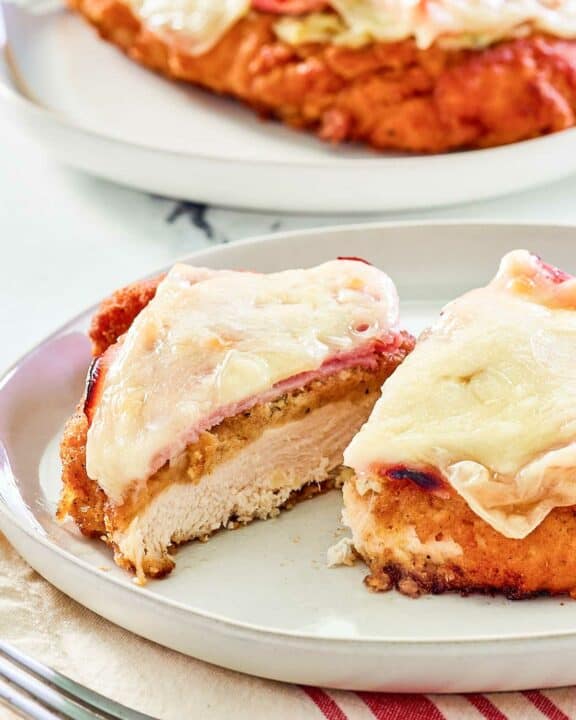 Copycat Luby's chicken durango on plates.