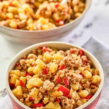 Sausage hash in two bowls.