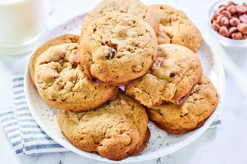 Copycat Panera kitchen sink cookies on a plate.